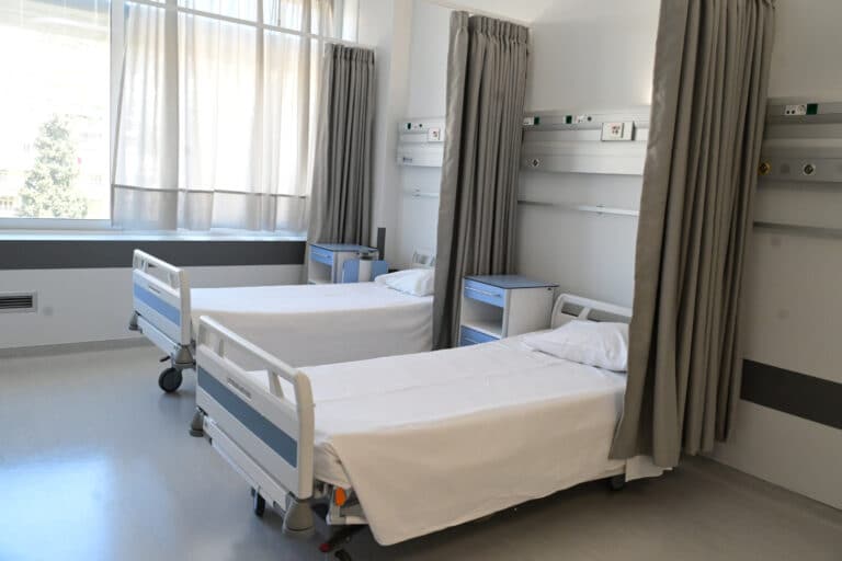 Θεσσαλονίκη: Κλινική έκανε χημειοθεραπείες χωρίς άδεια –  Έδιναν φάρμακα σε ασθενείς χωρίς κακοήθεια