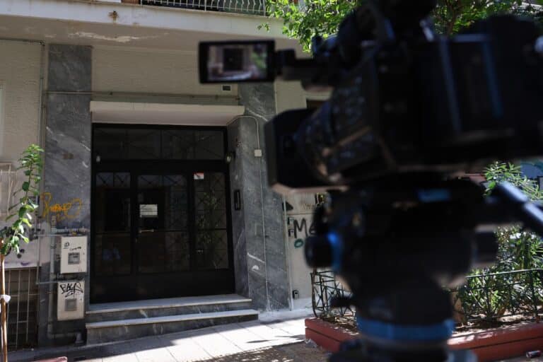 Κυψέλη: Απολογούνται σήμερα οι τρεις κατηγορούμενοι για τον θάνατο του βρέφους – Τι υποστηρίζει ο 43χρονος για τις μαχαιριές