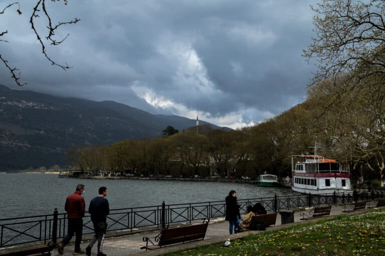 Ιωάννινα: Έρχεται πλωτό περιπολικό για την επιτήρηση της λίμνης Παμβώτιδας