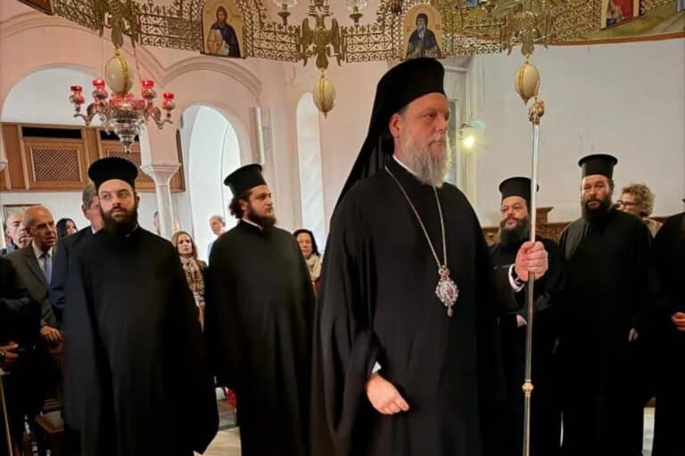 Νέα Ιωνία: Πανηγυρικός Εσπερινός για την Παναγία Οδηγήτρια παρουσία Αγιορειτών πατέρων