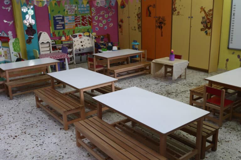 Άνω Λιόσια: Διευθύντρια νηπιαγωγείου φώναζε σε παιδιά – «Σας έφαγα τα χέρια!» (βίντεο)