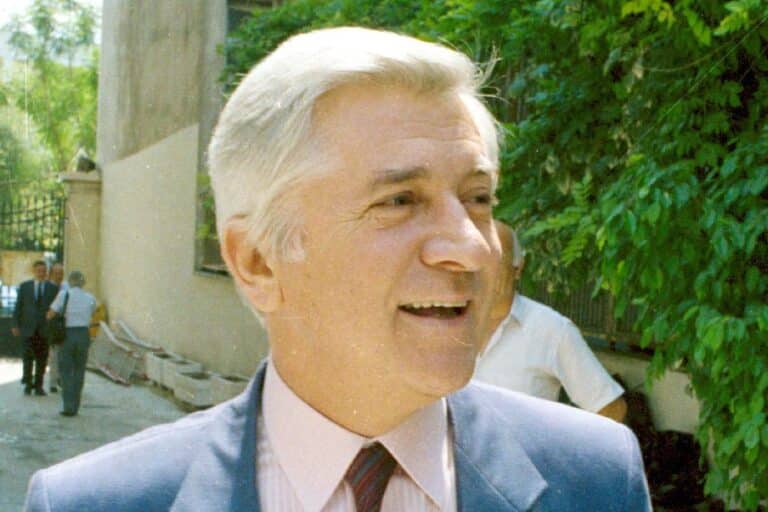 Σαν σήμερα η 17Ν δολοφόνησε τον Παύλο Μπακογιάννη – 37 χρόνια από την εκτέλεση που συγκλόνισε την Ελλάδα