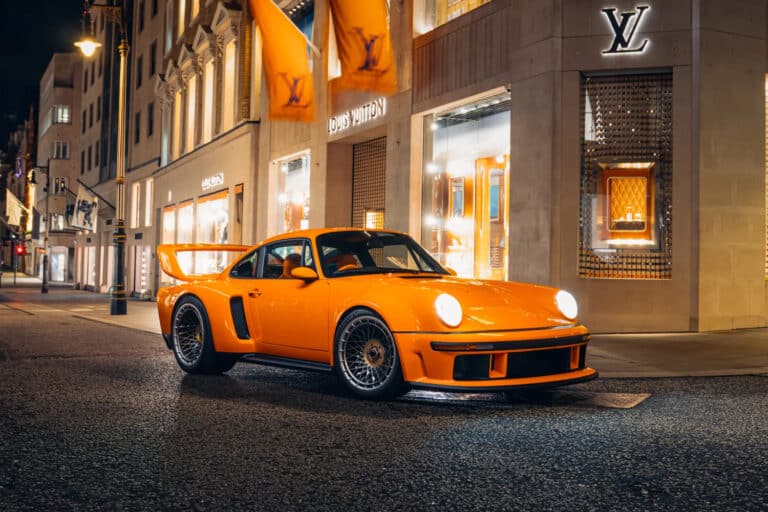 Singer DLS Turbo Firefly: Η Porsche 911 που μετατρέπει το restomod σε έργο τέχνης