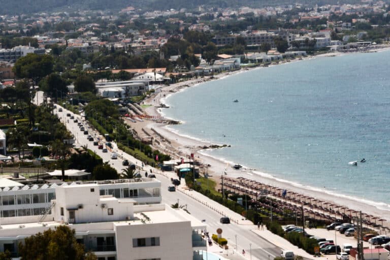 Ρόδος: Νεκρός 54χρονος μέσα σε ξενοδοχειακό συγκρότημα στη Λίνδο