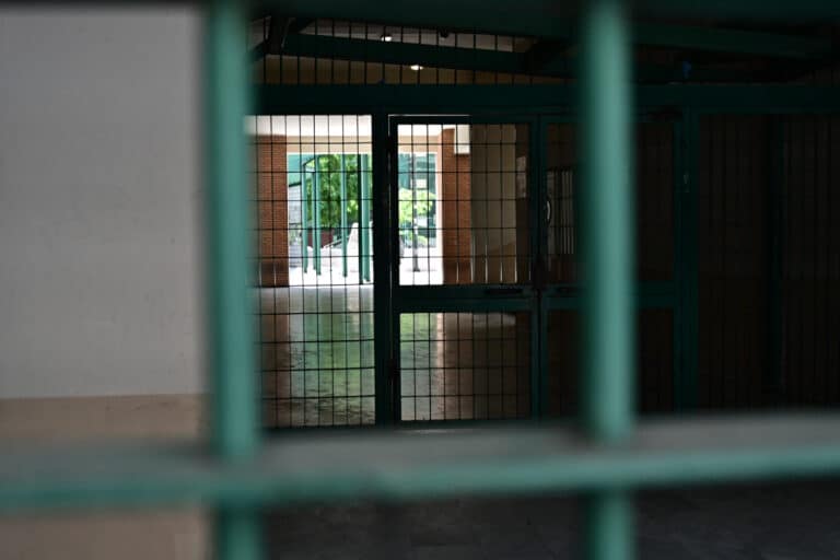 Μάχη με μπουνιές μεταξύ μαθητών σε σχολείο στο Μαρούσι – Συνελήφθη 15χρονος