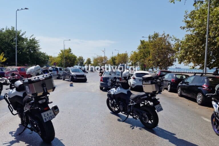 Σοβαρό τροχαίο στη Θεσσαλονίκη: Τέσσερα οχήματα συγκρούστηκαν στη λεωφόρο Μεγάλου Αλεξάνδρου
