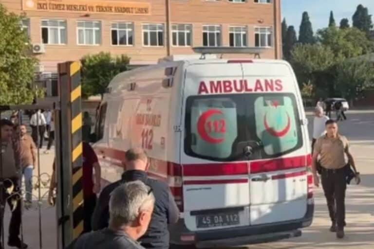 Ένοπλη επίθεση έξω από λύκειο στην Τουρκία – Αναφορές για πολλούς τραυματίες